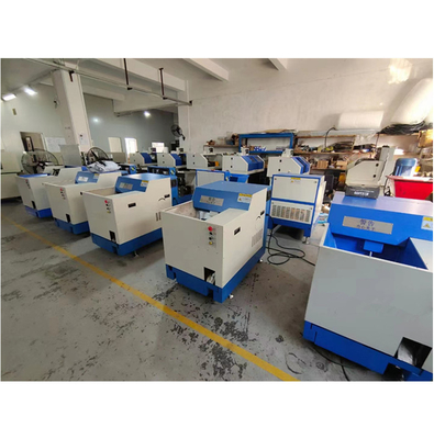 Kleine CNC-Maschine Spießmaschine Baler Eisen Kupfer Aluminium-Chips Füllungen Metallschrott Briquetiermaschine